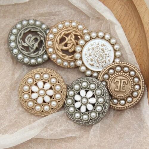Vintage Round Pearl Gold Metal Jewelry Buttons For Clothing Women Coat Sweaters Decorative Handmade Sewing Accessories Wholesale