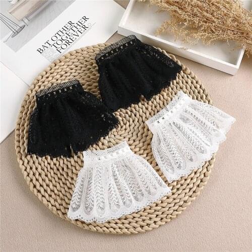 Linbaiway White Black Fake Flare Sleeves Women Floral Lace Pleated False Cuffs Ruffles Wrist Warmers Sweater Blouse Horn Cuffs