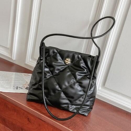 Summer Large Capacity Shoulder Bag Women 2021 Luxury Trend PU Leather Diamond Crossbody Bag Lady Brand Design Travel Handbag