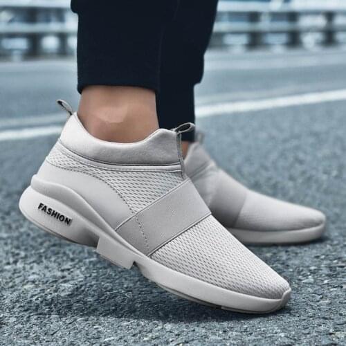 Footwear men shoes 2021 spring autumn light breathable mesh shoes men sneakers casual solid color comfortable male couple shoes