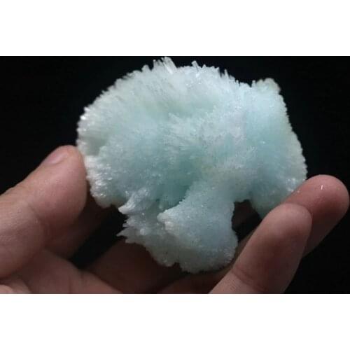 Natural blue aragonite mineral crystals teaching specimens Kistler diy jewelry original stone carving raw material wool