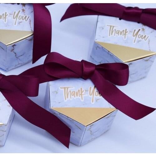 New Creative Marbling Candy Boxes Wedding Favors and Gift Boxes Party Supplies Baby Shower Thanks Gift Bags with Burgundy Ribbon
