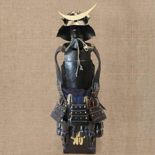 Japanese Restaurant Decoration Armor Armor Ida Zongzong Retro Bar Decorative TV Cabinet Decoration