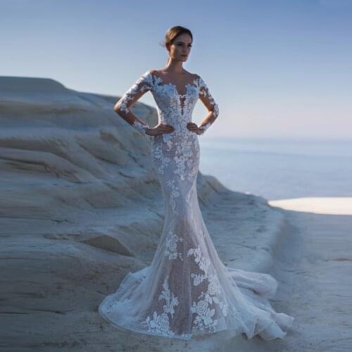 Scoop Neckline Applique Lace Mermaid Wedding Dress Long Sleeve Button Sweep Train Bride Dress vestido de noiva