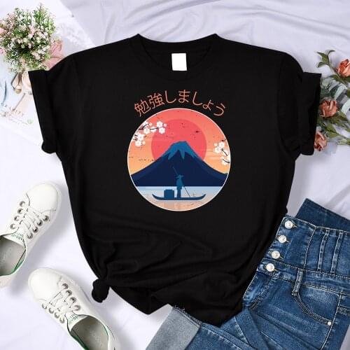 Harajuku Loose T-Shirts Summer Short Sleeve T Shirt Fashion Oversized Tee Clothes Barely Mount Fuji Print Tshirt Women