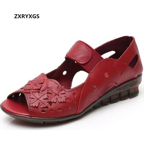 2021 New Summer Fish Mouth Hollow Soft Cowhide Soft Sole Summer Women Sandals Flat Non-slip Mom Sandals Fashion Casual Sandals