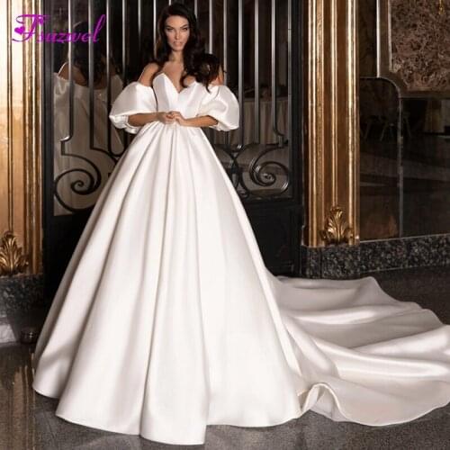 Fsuzwel Sleeveless Wedding Dresses