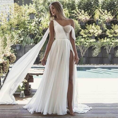 Chiffon Beach Wedding Dress One Shoulder Beading Boho Bride Gowns Sexy High Side Slit Bridal Dresses Wedding Party Gowns 2021