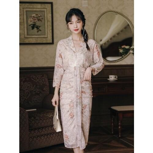 Retro Chiffon Flower Print Folds Dress 2021 Summer Fashion V-neck Korean Slim Bag Hip Midi Elegant Dress