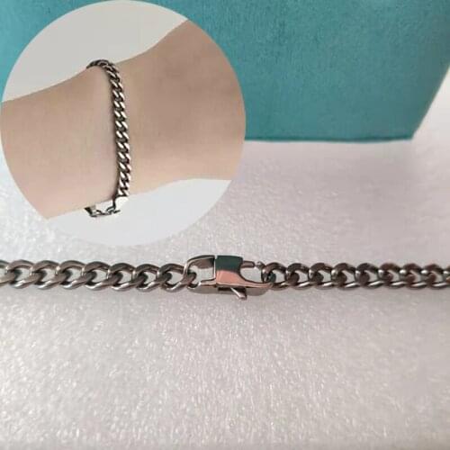 2019 Light Weight Titanium TA1 Cool bracelet Casual Anti-allergy Women and Men Bracelet Trendy Jewelry Titanium Bracelet 1.5 mm