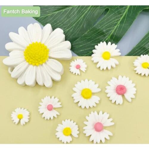 QingHong Daisy Flower Shape Silicone Mold Pastry Cupcake Chocolate Soap Bakeware Mould Fondant Cake Sugarcraft Decoration Tools