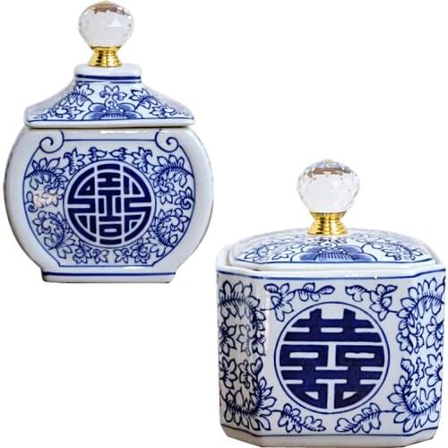 Antique Ceramic Jar With Diamond Lid Tank Vase Blue And White Hat-covered Jar Ornament Creative Gift