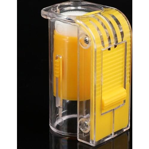 Queen Bee Catcher Cage Queen Bee Marking Bottle One Handed Marker Bottle Plunger Plush Beekeeping Garden Beekeeper Tools