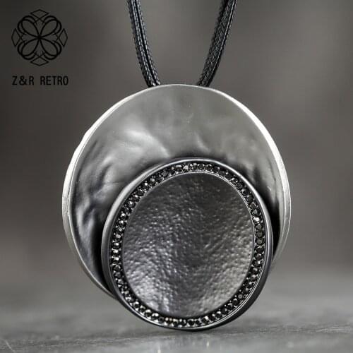 Neck Chokers Necklace Adjustable Zinc Alloy Long Leather Rope Chain Womens Jewelry Round Pendants decoration Christmas Presents