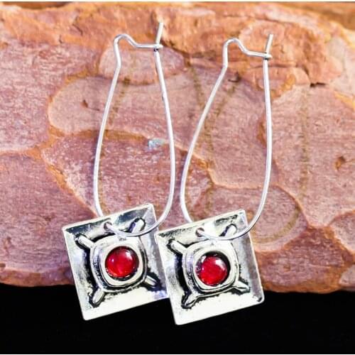 Vintage Red Stone Square Hoop Earrings For Women Pendientes Ancient Long Earrings Indian Jewelry Accessories Wholesale Z3D239