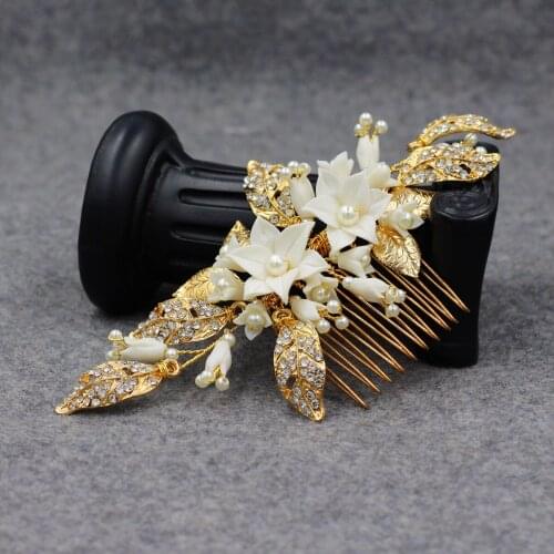 Elegant Sweetheart Women Golden Alloy Rhinestone Leaf Soft Ceramics Pearl Flower Headdress with Comb for Wedding Perform PH095