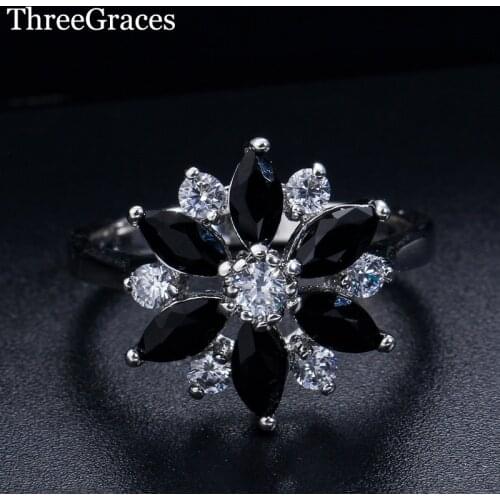 ThreeGraces New Designer Austrian Crystal Ladies Party Jewelry Silver Color Color Round Flower Shape Black Stone Rings RG072