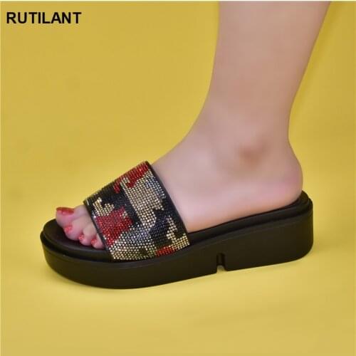 Latest Design Wedding Shoes Bride Italian Women Wedding Shoe Decorated with Rhinestone Womens Platform Heels African Party Pumps