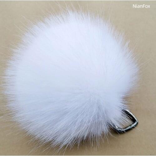 Nianfox Fox 1Pcs White High Imitation Fox-Like PomPoms With Black Rrtificial Leather Heart shaped Keychain For Women Bag Pendant