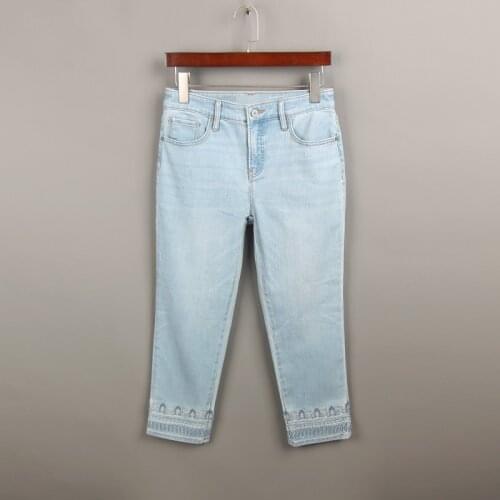 Plus size high waist autumn women fashion loose embroidery calf length bleached casual jeans