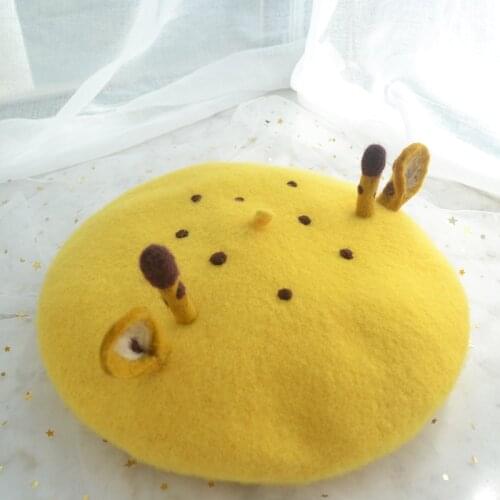Original handmade womens beret DIY cute cartoon giraffe painter hat autumn and winter girl yellow wool felt hat wholesale
