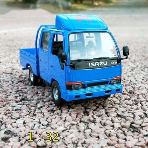 Diecast 1:32 Alloy Car Model Classic Collection Display ISAZU Minivan Pull Back Sound and Light Car Boy Toy Car Kids Toys Boys
