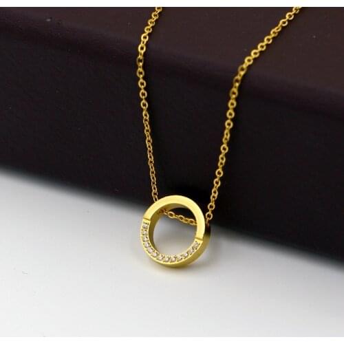 Fashion circle half circle micro inlaid crystal pendant necklace clavicle chain woman necklace jewelry wholesale for woman gift