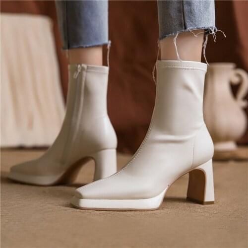 Fashion Boots Winter Autumn 2021 Genuine Leather Elastic Band Motorcycle Boots Classic Design Party Basic Shoes Woman