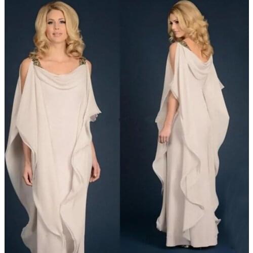 Latest Elegant 2021 Sleeveless Mother of the Bride Dresses Jewel Neck Cowl Back Tiered Wedding Party Gowns Floor Length On Sale
