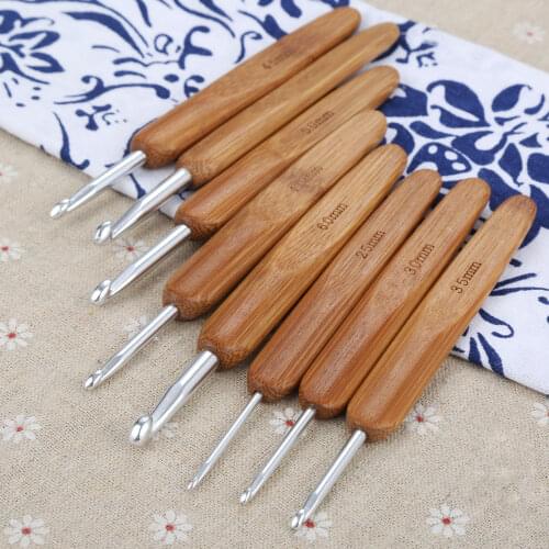 8 Pcs Metal Crochet Hooks Bamboo Ultra Smooth Handle Knitting Needles for Handcrafts Sewing Woolen Yarn Weave DIY Tool 2.5mm-6mm
