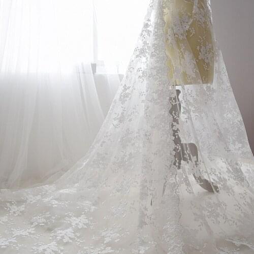 High quality 126cm*1meter flower embroidered tulle lace fabric for wedding dress Nigerian African laces fabrics off white 2018