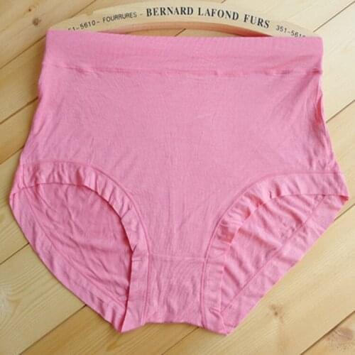 2018 Ms fashion pure color briefs Comfortable big yards loose womens briefs AW5530