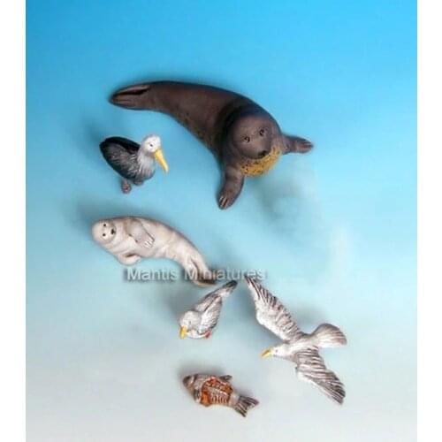 1:35 Die-casting Resin Small Animal Scene Layout Model Assembly Kit Name B98