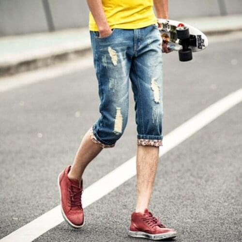 Summer 2020 wear ripped hole denim cropped trousers male Korean slim feet ultra thin denim cropped trousers youth Capri jean men