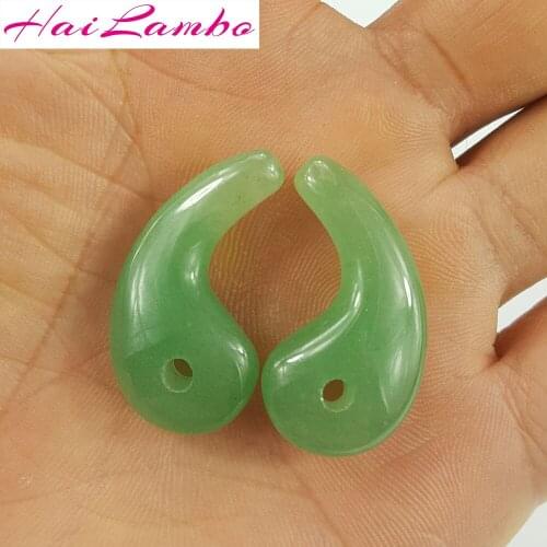 HaiLambo Natural Green Aventurine Stone Carved Magatama Pendant Comma Bead Classic Lucky Amulet Jewelry Pendant Beads Gift GY10
