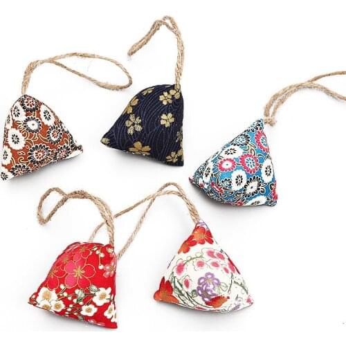 1Pcs Creative Design Cat Catnip Toy Creative Hanging Japanese Sachet Cat Chew Catnip Cotton Pet Kitten Chewing Toy Cat Favors