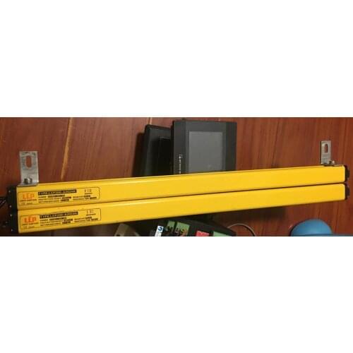 Used Good Condition LIGHT CURTAIN ,LCP200-A2024N