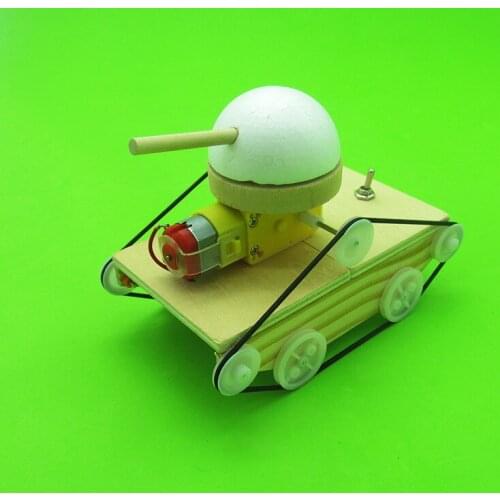Science and technology small homemade tank car primary school students DIY creative electric tank science small invention materi