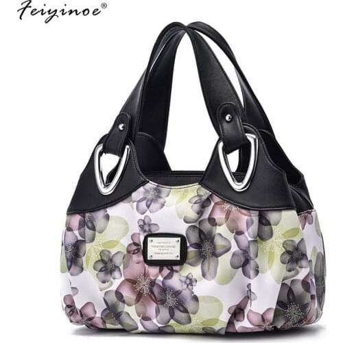The New 2021 Female Bag Summer Contracted Middle-aged Mother Package Handbag Women Messenger Bag Phone Messenger Bag Purse Totes