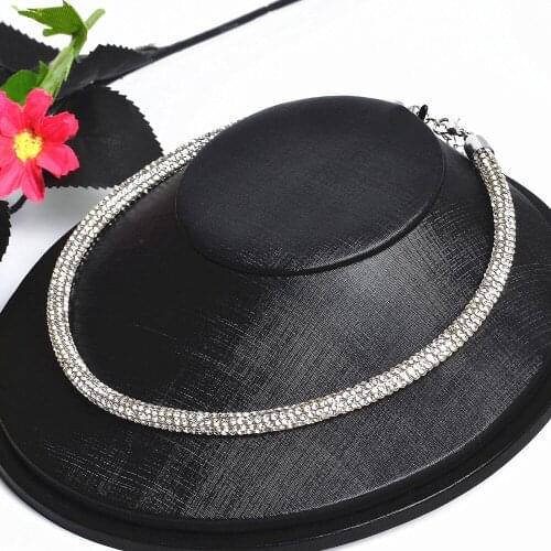 2021 New Rhinestone Collar Simple Cylindrical Crystal Clavicle Chain Fashion Girl Color Preserving Jewelry Star Accessories