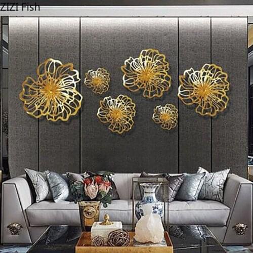 Simplicity Wall Decoration Metal Hollow Floral Hanging Ornaments Golden Flowers Pendant Backdrop Display Home Decor Modern