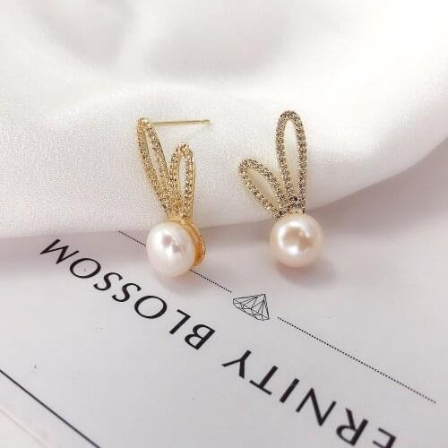 DAIMI Freshwater Pearl Studs Earrings Simple Bunny Ears Shape Earrings For Women