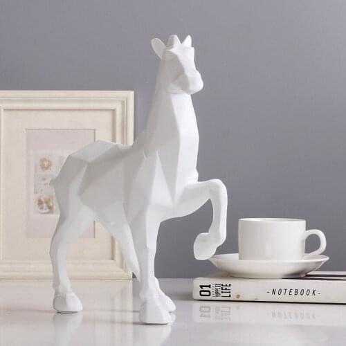 GEOMETRIC HORSE FIGURINE ABSTRACT ANIMAL STATUES ART SCULPTURE RESIN ART&CRAFT MODERN HOME DECORATIONS CREATIVE GIFT R387