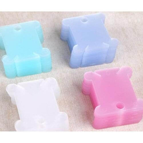 50 pieces Plastic tools DIY translucent scrub color cross stitch coil axis winding board 18232