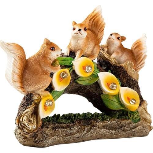 Garden Outdoor Squirrel Statue Figurines Waterproof Solar LED Lights for Lawn Garden Yard Ornament Fall Decorations
