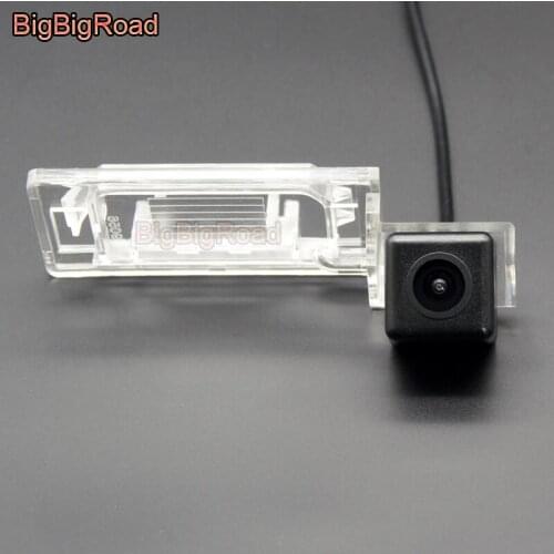 BigBigRoad Car Rear View Parking Camera For Audi A4L TT A5 Q5 2009 2010 2011 2012 TTS 2013 / For Skoda Yeti Superb wagon 2013