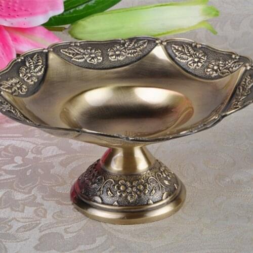 Small Size Metal Fruit Tray Snacks Storage Tray Retro Candy Dish Nuts Plate Vinatge Flower Carved Home Decoration Art Craft