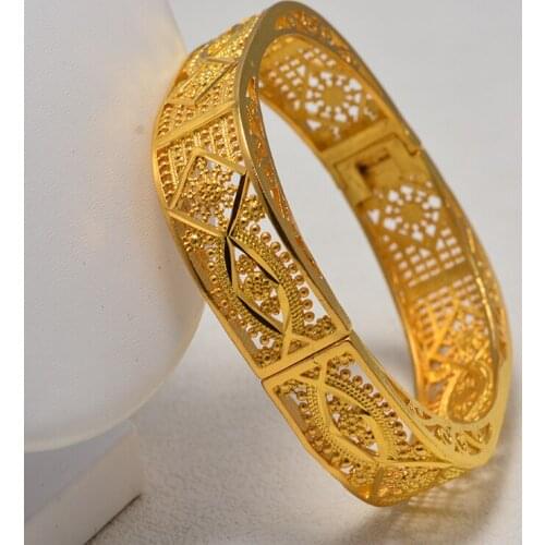 Annayoyo Chain Bracelets