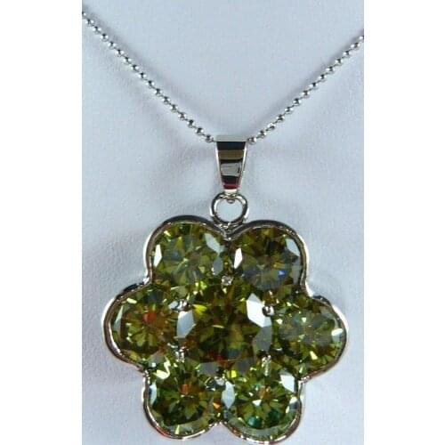 Elegant jewelry green flowrer crystal pendant necklace