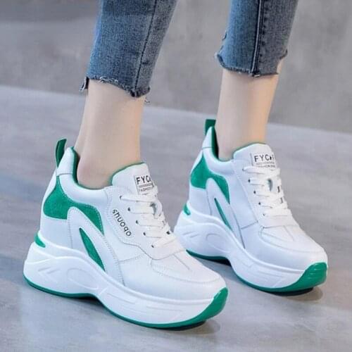 2021 Designer Hidden Wedges Shoes For Women White Sneakers Vulcanized Shoes Womens Platform Sneakers Cool Girls Shoes Elevator